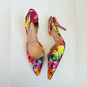 Manolo Blahnik Pink Green Multicolor Retro Floral Carolyn Slingback pumps EU41.5